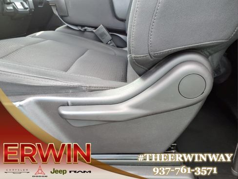 Used 2024 GMC Sierra 3500 Pro AWD/4WD image 16