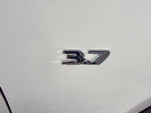 Used 2015 INFINITI Q60 IPL RWD image 6