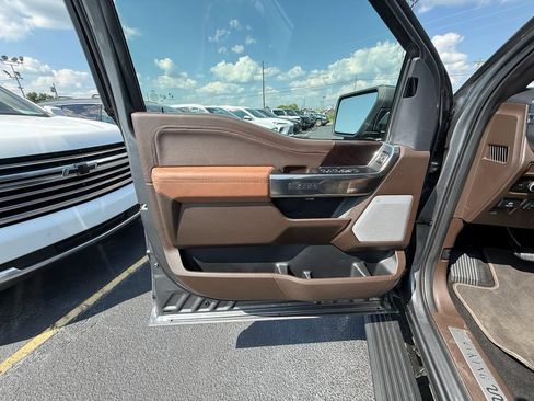 Used 2025 Ford F150 King Ranch w/ FX4 Off-Road Package AWD/4WD image 11
