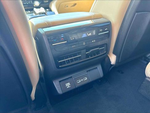 Used 2023 Acura MDX SH-AWD w/ Technology Package image 36