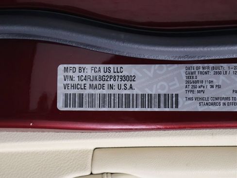 Used 2023 Jeep Grand Cherokee L Limited AWD/4WD image 55