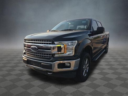 Used 2018 Ford F150 XLT w/ Equipment Group 302A Luxury AWD/4WD image 4