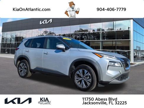 Used 2023 Nissan Rogue SV image 1
