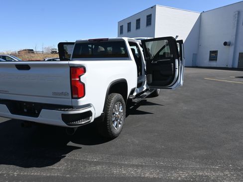 New 2026 Chevrolet Silverado 3500 High Country w/ High Country Premium Package AWD/4WD image 25