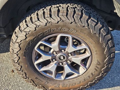 Used 2023 Ford Bronco Badlands AWD/4WD image 9