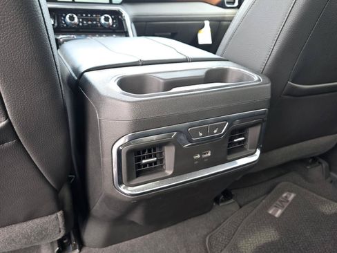 Used 2023 GMC Sierra 1500 Denali AWD/4WD image 15