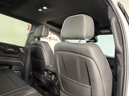 Used 2022 GMC Sierra 1500 AT4X AWD/4WD image 19