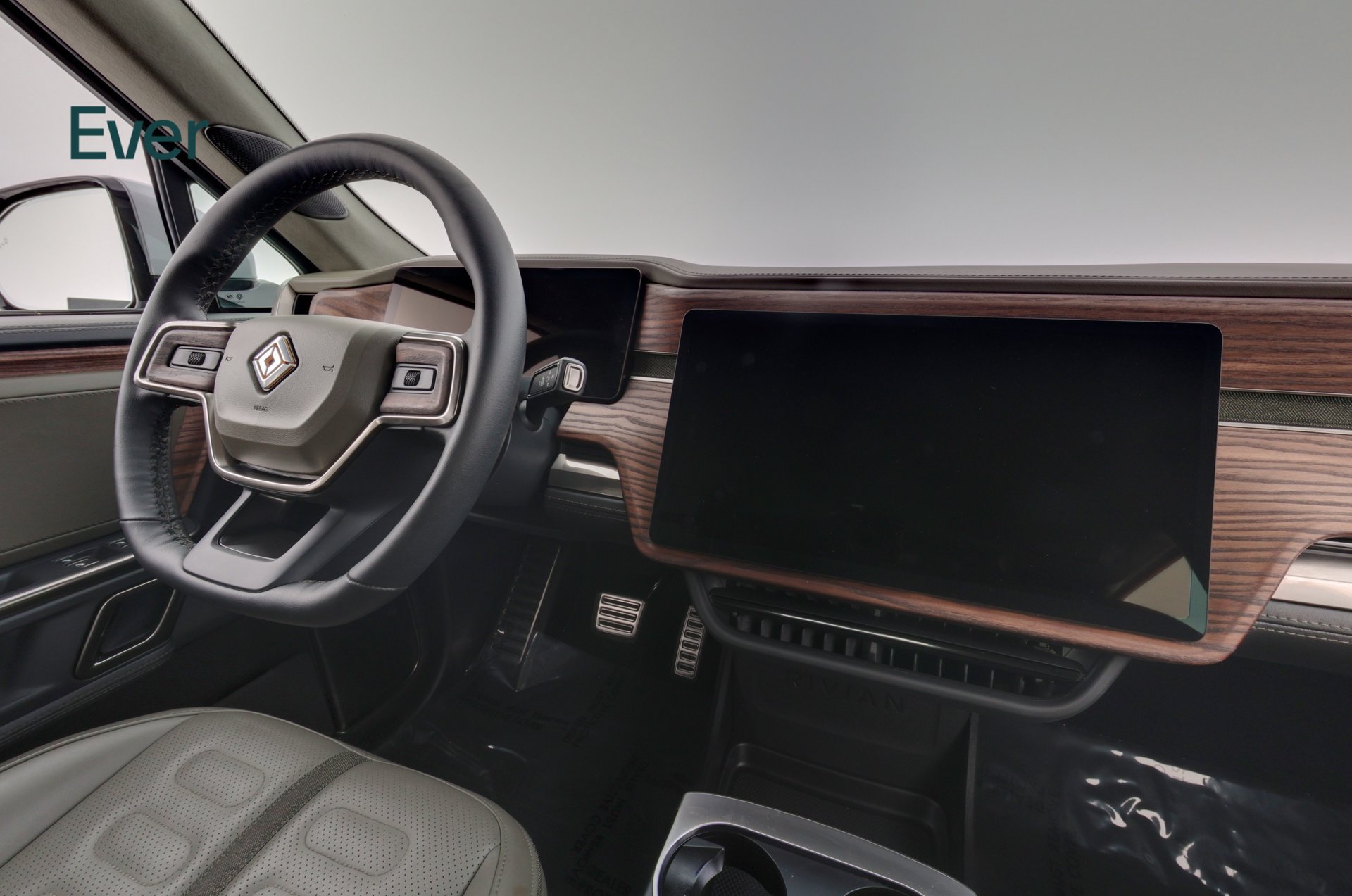 Used 2024 Rivian R1T Adventure Dual AWD/4WD image 25