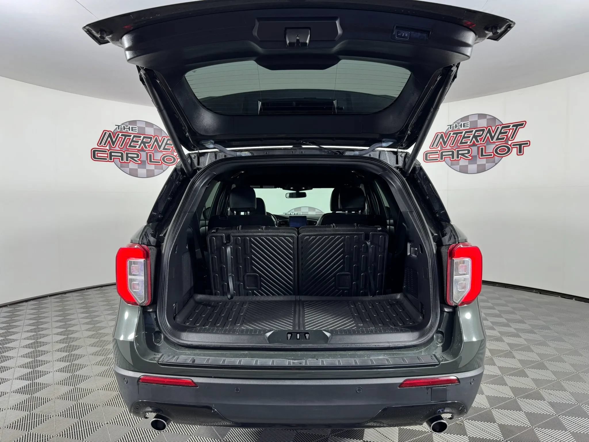 Used 2022 Ford Explorer ST-Line AWD/4WD image 27
