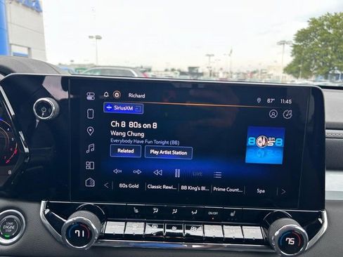 Used 2024 Chevrolet Colorado LT w/ LT Convenience Package III image 13