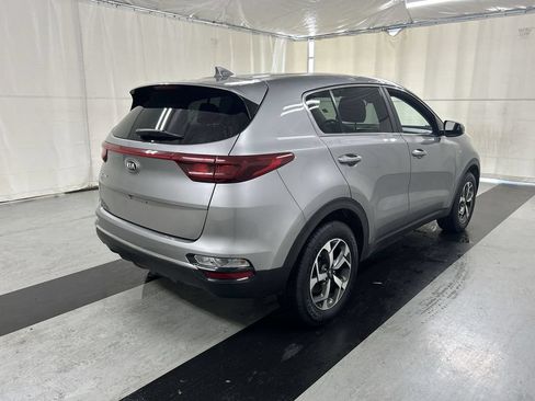 Used 2020 Kia Sportage LX AWD/4WD image 2