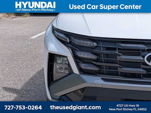 Used 2025 Hyundai Tucson SE FWD image 9