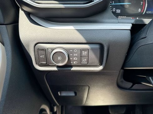 Used 2023 Ford Explorer XLT w/ Equipment Group 202A AWD/4WD image 18