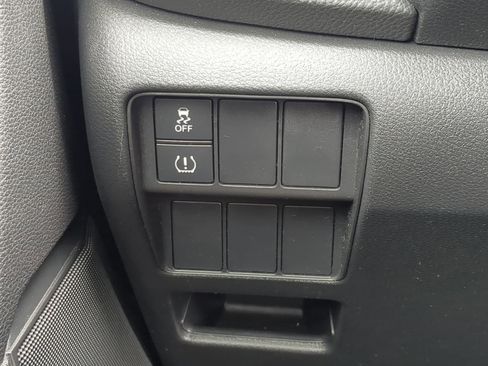 Used 2019 Honda CR-V LX image 16
