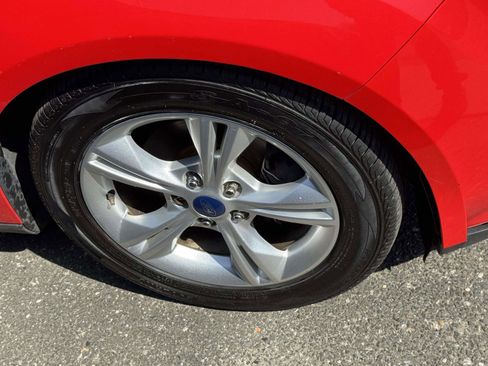 Used 2014 Ford Focus SE image 5