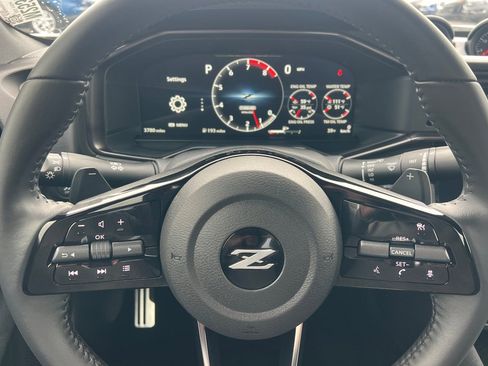 Used 2025 Nissan Z Sport w/ Floor Mat Package RWD image 17