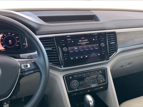 Used 2019 Volkswagen Atlas SEL Premium image 6
