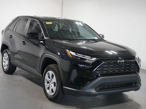 Certified 2025 Toyota RAV4 LE FWD image 3