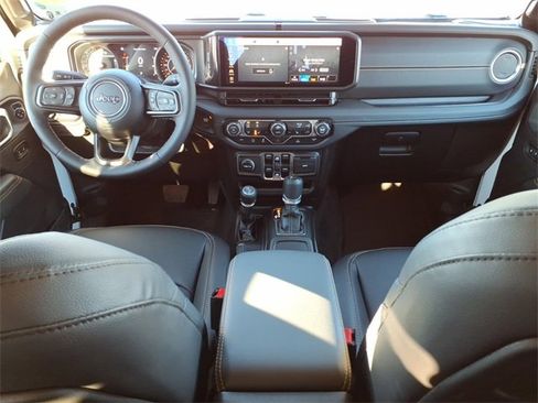 New 2026 Jeep Gladiator Sport image 25