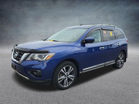 Used 2020 Nissan Pathfinder Platinum image 35