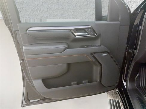 Used 2025 GMC Sierra 2500 AT4 w/ AT4 Premium Plus Package image 21