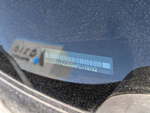 Used 2023 Nissan Murano SV AWD/4WD image 38