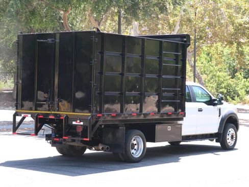 Used 2017 Ford F550 2WD SuperCab Super Duty image 21