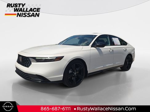 Used 2025 Honda Accord Sport image 1