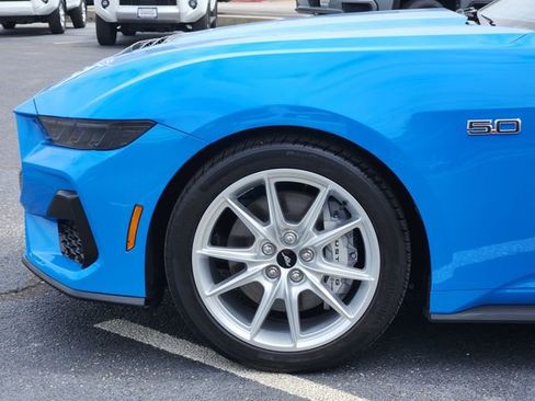 Used 2025 Ford Mustang GT Premium RWD image 7