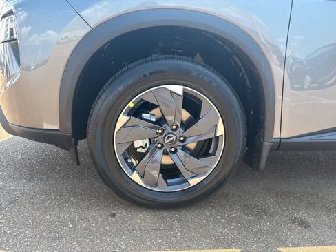 New 2026 Nissan Rogue SV image 8