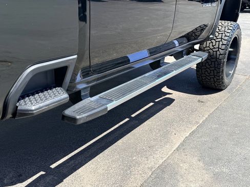 Used 2020 Chevrolet Silverado 2500 High Country w/ Z71 Off-Road Package AWD/4WD image 15