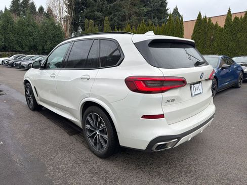Used 2019 BMW X5 xDrive40i w/ M Sport Package image 2