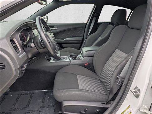 Used 2020 Dodge Charger R/T w/ Blacktop Package image 16