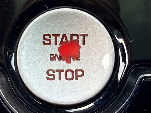 Used 2018 Jaguar F-PACE Portfolio image 36