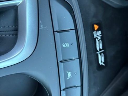New 2026 Buick Envista Sport Touring w/ Convenience I Package FWD image 23