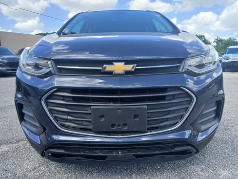 Used 2018 Chevrolet Trax LT FWD image 2