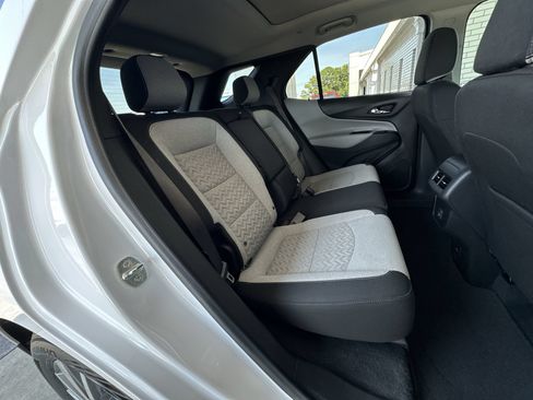 Certified 2022 Chevrolet Equinox LT FWD image 27