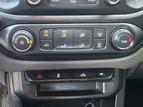Used 2017 GMC Canyon 4x4 Extended Cab w/ Convenience Package image 15