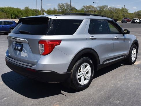 Used 2020 Ford Explorer XLT w/ Comfort Package AWD/4WD image 15
