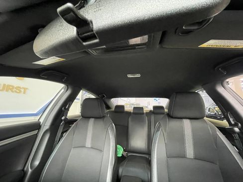 Used 2019 Honda Civic Sport image 17