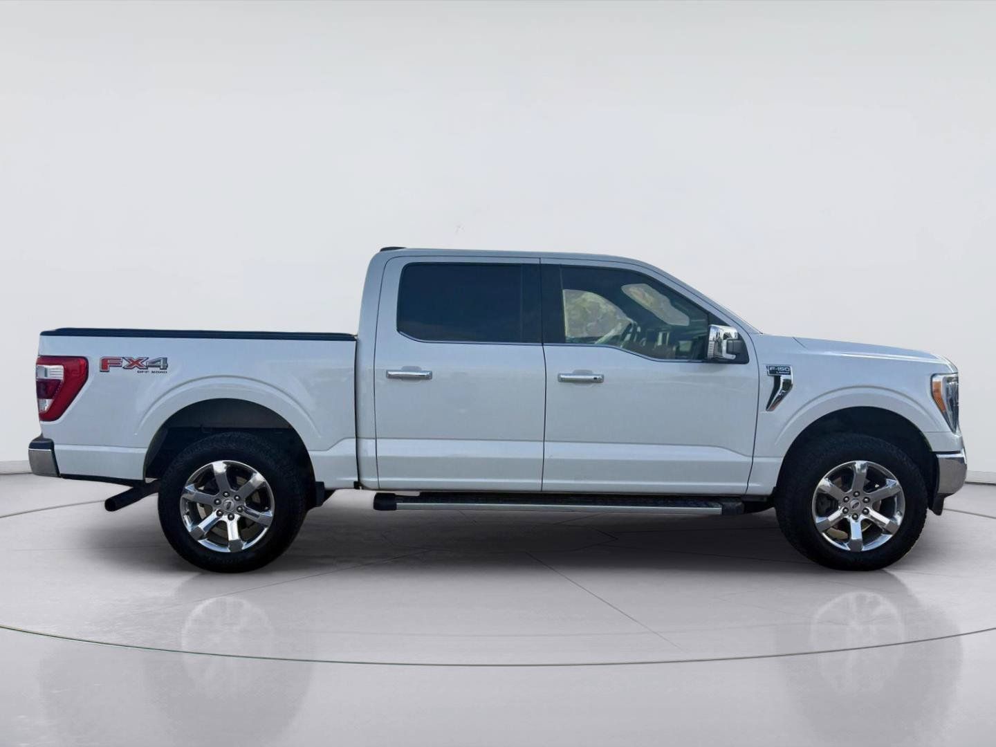 Used 2021 Ford F150 Lariat AWD/4WD image 2