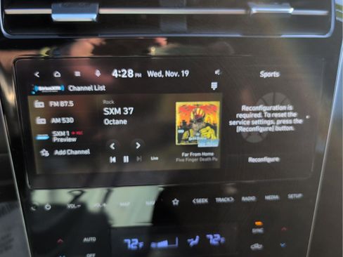 Used 2023 Hyundai Santa Cruz SEL Premium image 18