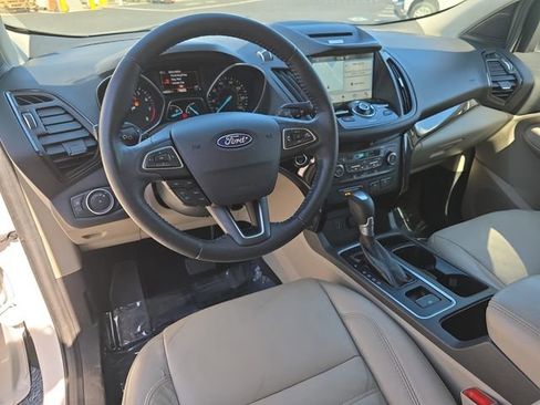 Used 2017 Ford Escape Titanium image 16