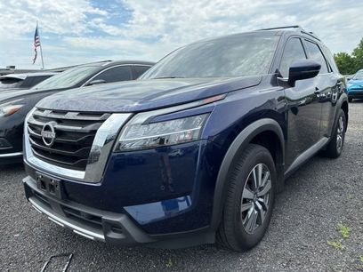 Used 2024 Nissan Pathfinder SL