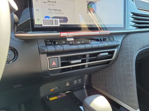 New 2026 Toyota Camry XLE image 29