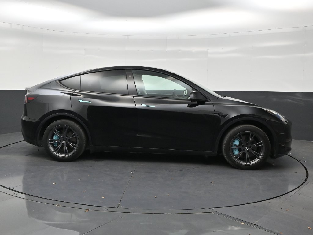Used 2024 Tesla Model Y Long Range RWD image 6