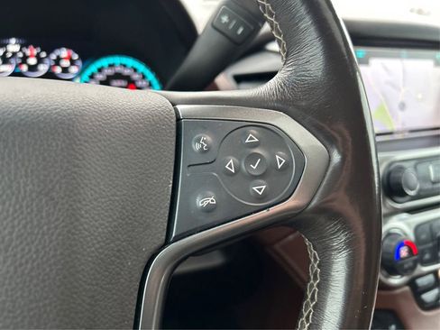 Used 2018 Chevrolet Suburban Premier image 34