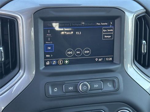 Used 2024 Chevrolet Silverado 2500 Custom w/ Custom Value Package image 17