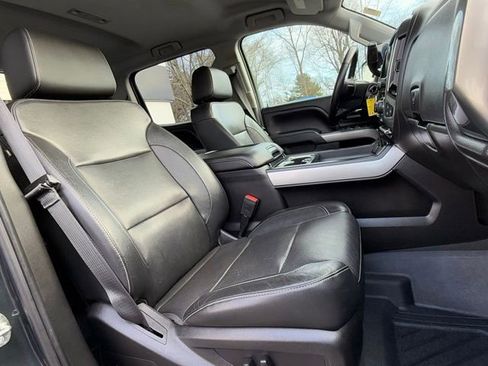Used 2019 Chevrolet Silverado 2500 LTZ w/ Duramax Plus Package image 15