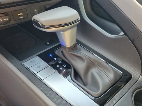 Used 2025 Hyundai Elantra Sport image 25